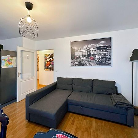 Les Paves De Prague - Appartement Pour 4 A 10 Minutes De Disneyland Paris Montévrain Exteriér fotografie