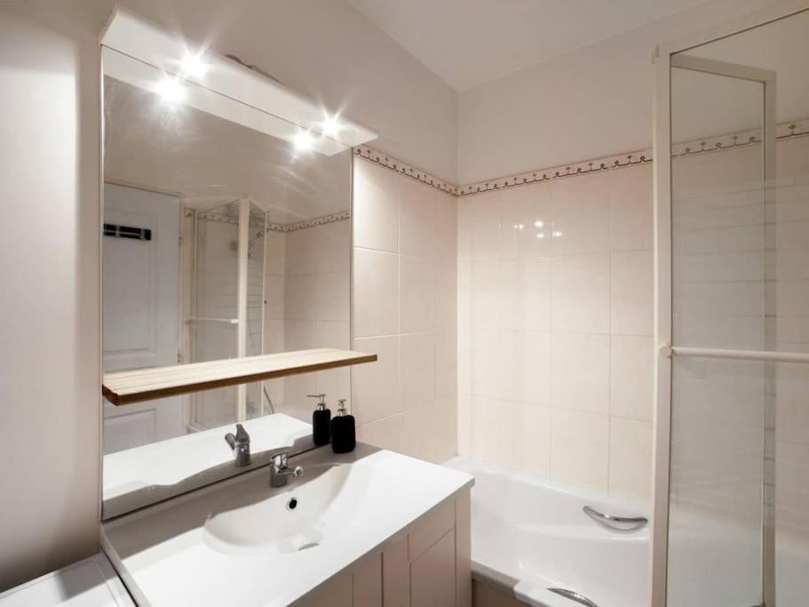 Les Paves De Prague - Appartement Pour 4 A 10 Minutes De Disneyland Paris Montévrain Exteriér fotografie