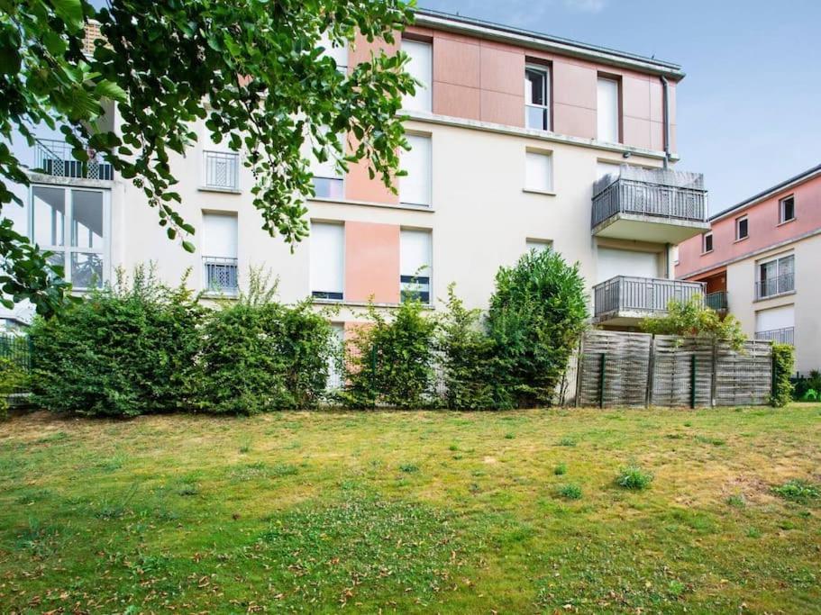 Les Paves De Prague - Appartement Pour 4 A 10 Minutes De Disneyland Paris Montévrain Exteriér fotografie